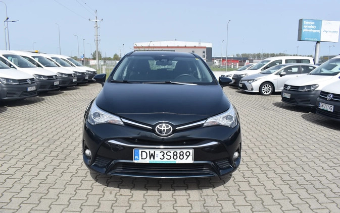 Toyota Avensis cena 56300 przebieg: 120679, rok produkcji 2017 z Olsztynek małe 466